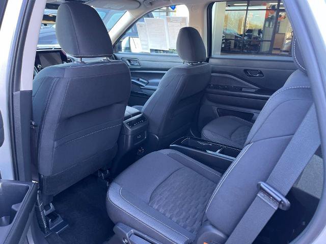Used 2023 Nissan Pathfinder SV w/ SV Premium Package AWD/4WD image 20