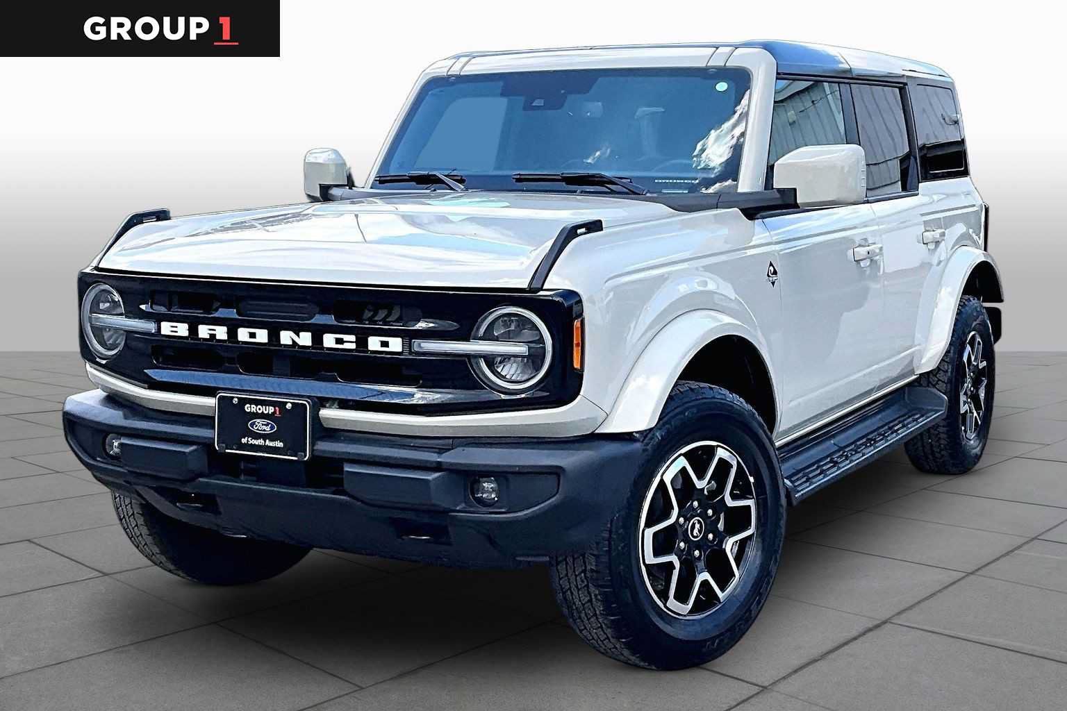 Certified 2025 Ford Bronco Outer Banks AWD/4WD image 1