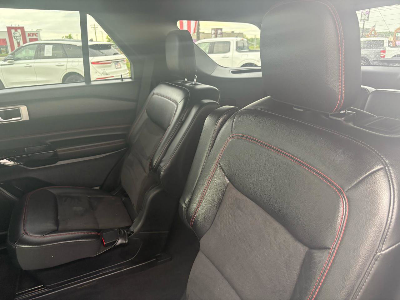 Certified 2023 Ford Explorer ST-Line w/ Class IV Trailer Tow Package image 40