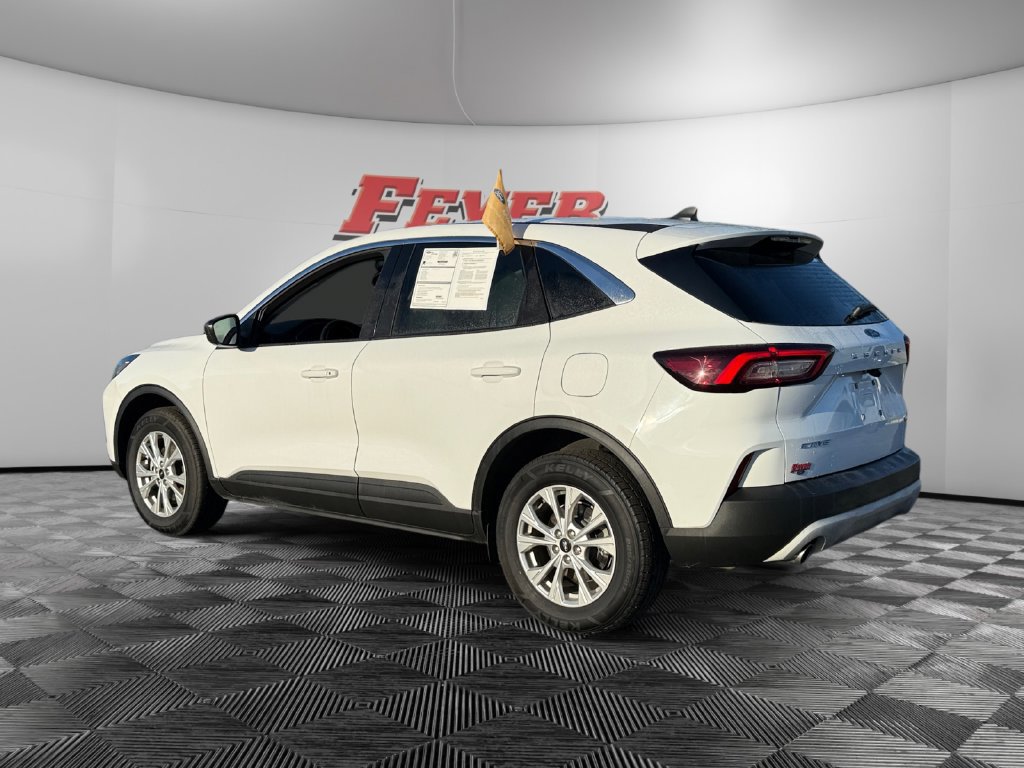 Certified 2023 Ford Escape Active AWD/4WD image 3