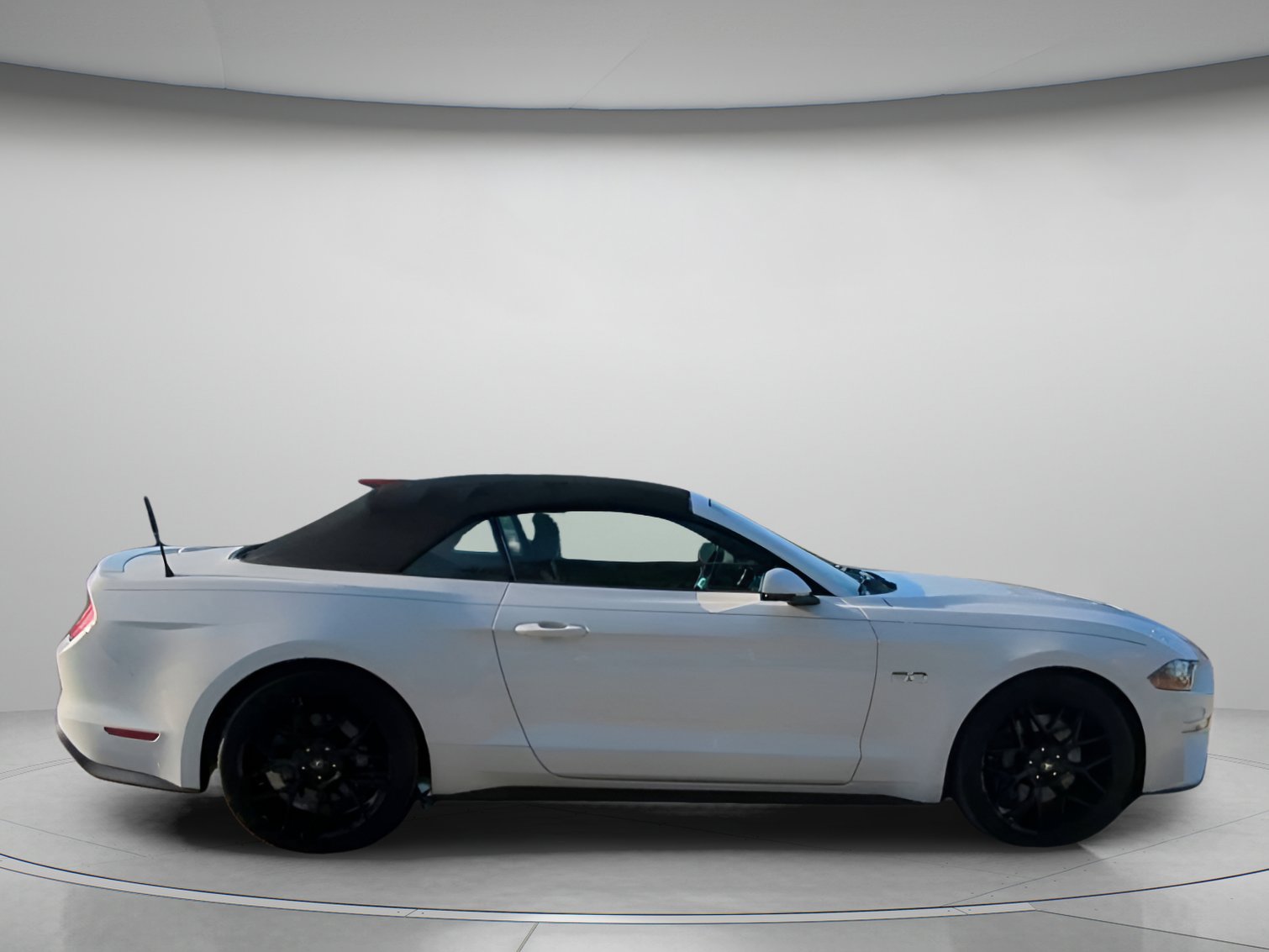 Certified 2020 Ford Mustang GT Premium w/ Equipment Group 401A image 31