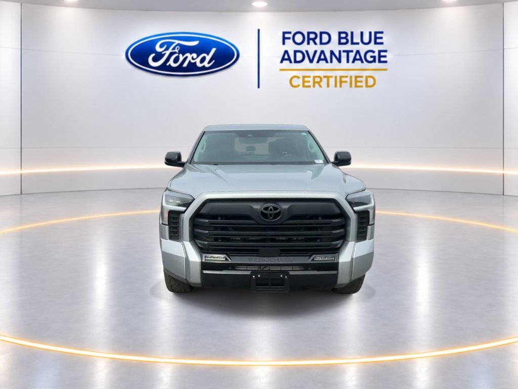 Used 2024 Toyota Tundra Limited AWD/4WD image 4