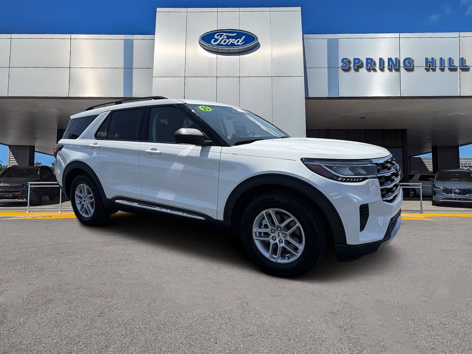 Certified 2025 Ford Explorer Active RWD image 1