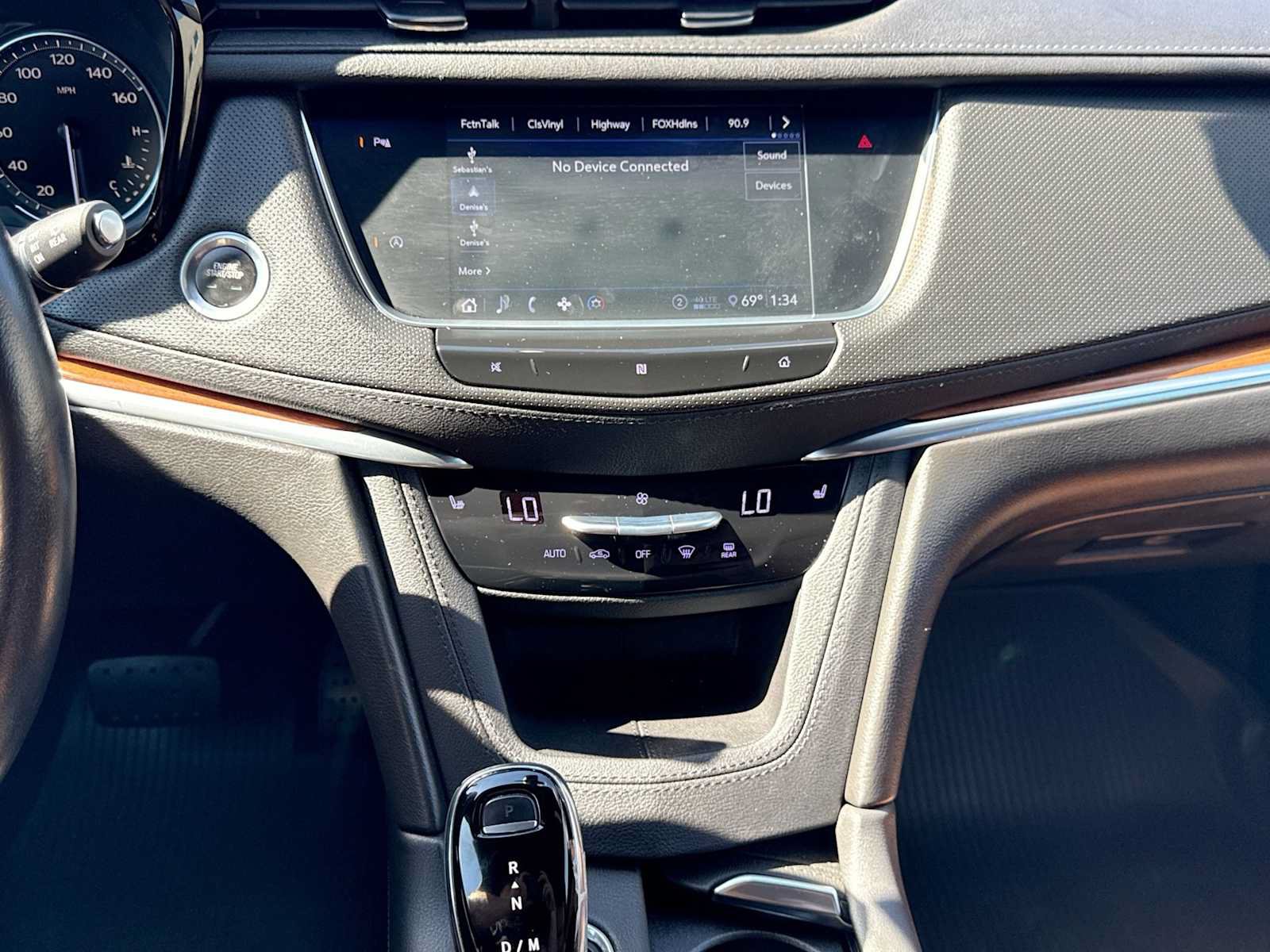 Used 2020 Cadillac XT5 Premium Luxury w/ LPO, Floor Liner Package AWD/4WD image 27