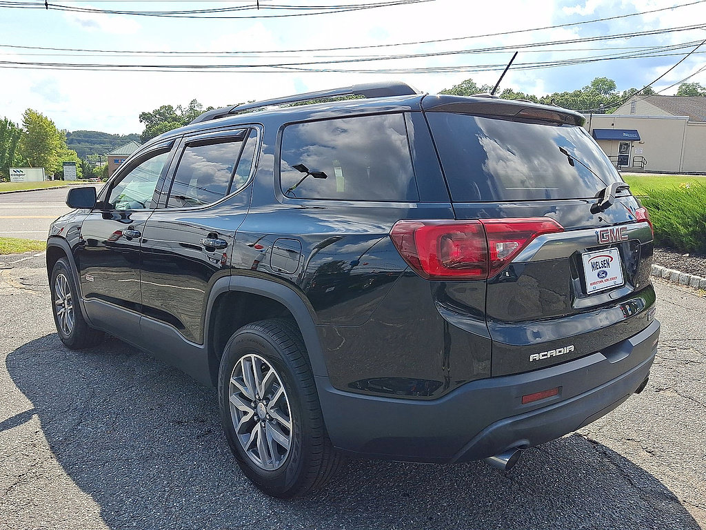 Used 2017 GMC Acadia SLE w/ Driver Alert Package I AWD/4WD image 28
