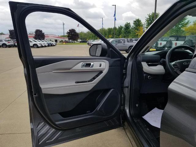 Certified 2025 Ford Explorer Active w/ Active Comfort Package AWD/4WD image 10