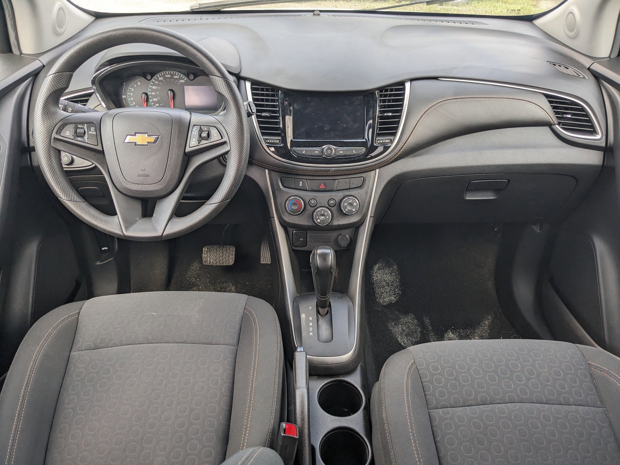 Used 2022 Chevrolet Trax LS w/ Tint and Cruise Package image 12