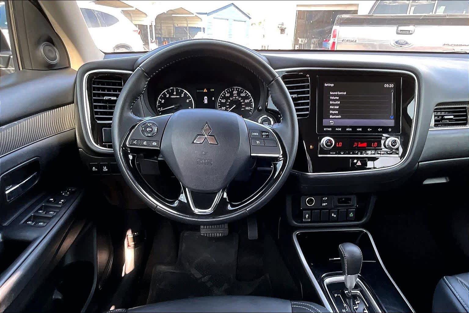 Used 2020 Mitsubishi Outlander SEL FWD image 6