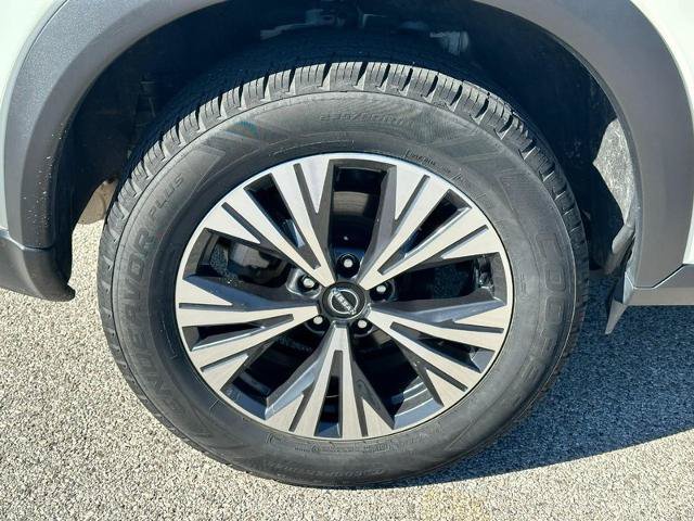 Used 2023 Nissan Rogue SV FWD image 7