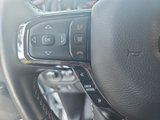 Used 2025 RAM 1500 Limited w/ Off Road Group AWD/4WD image 17
