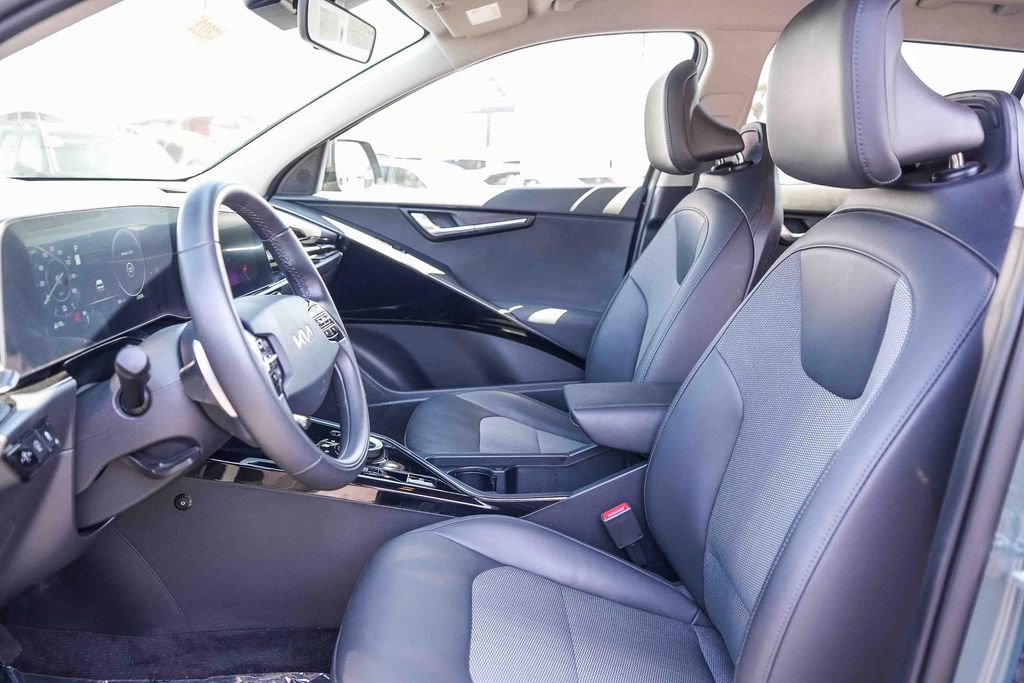 Used 2024 Kia Niro Wind FWD image 19