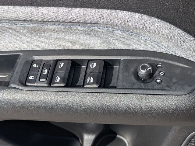 Used 2025 Jeep Compass Latitude w/ Sun & Sound Group image 15