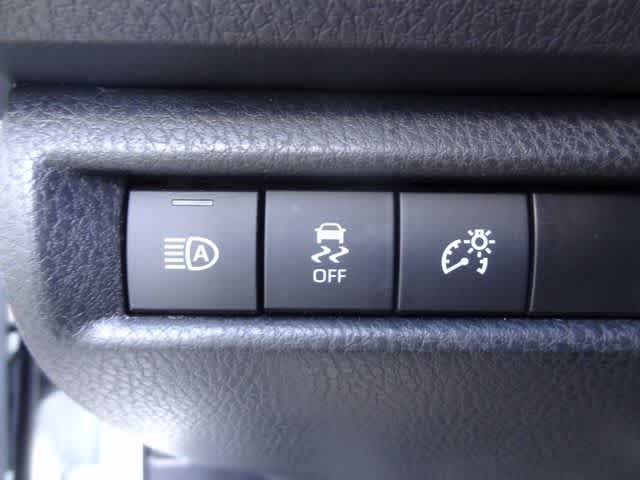 Used 2025 Toyota Camry LE FWD image 14