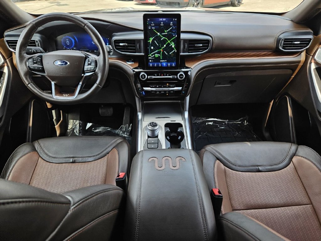 Certified 2022 Ford Explorer King Ranch w/ Premium Technology Package AWD/4WD image 32