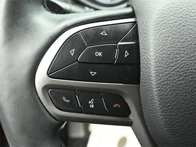 Used 2019 Jeep Cherokee Latitude w/ Cold Weather Group image 28