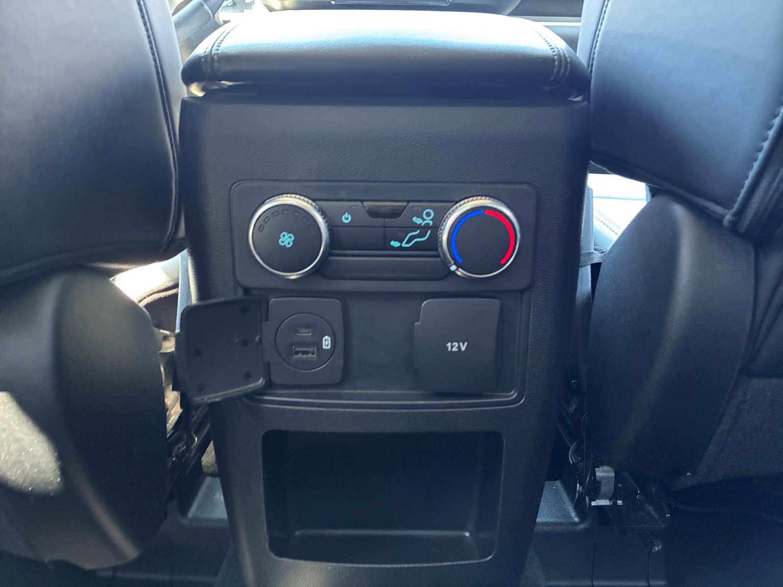 Certified 2021 Ford Explorer XLT w/ Equipment Group 202A image 31