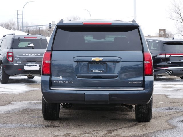 Used 2020 Chevrolet Suburban Premier image 4