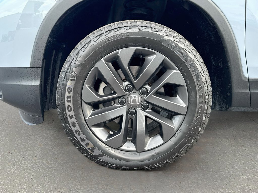 Used 2025 Honda Ridgeline Sport image 29