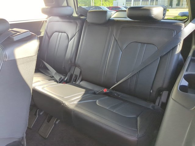 Certified 2020 Ford Expedition Limited w/ Equipment Group 301A AWD/4WD image 33