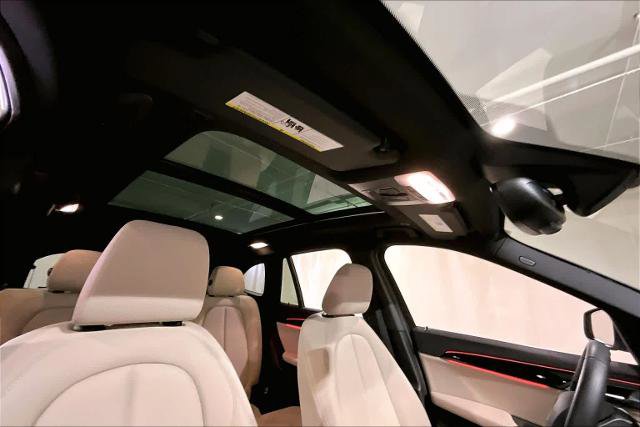 Used 2021 BMW X1 xDrive28i w/ Premium Package image 25