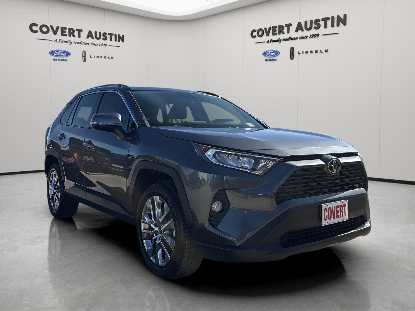 Used 2021 Toyota RAV4 XLE Premium image 7