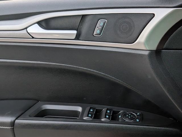 Certified 2020 Ford Fusion SE image 23