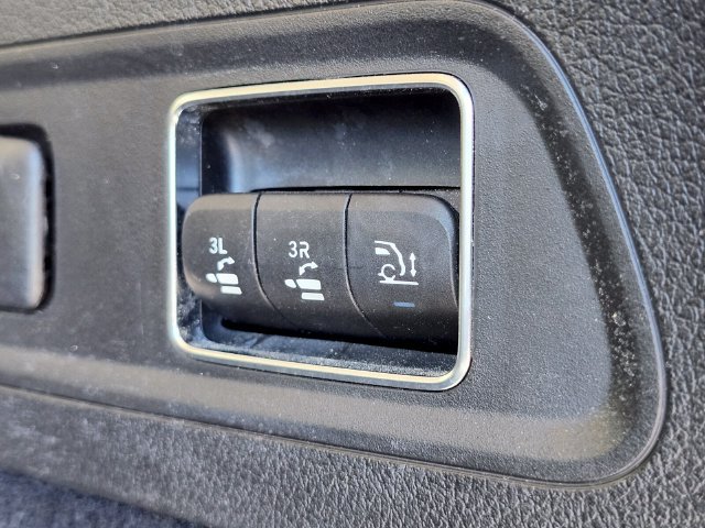 Used 2021 Mercedes-Benz GLS 450 4MATIC image 35