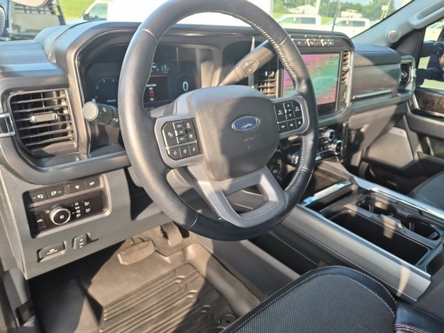 Certified 2024 Ford F250 Lariat w/ Lariat Ultimate Package AWD/4WD image 17