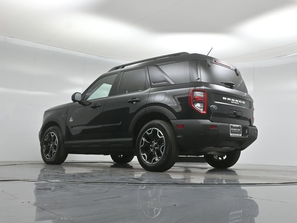 Certified 2025 Ford Bronco Sport Outer Banks w/ Outer Banks Tech Package+ AWD/4WD image 51