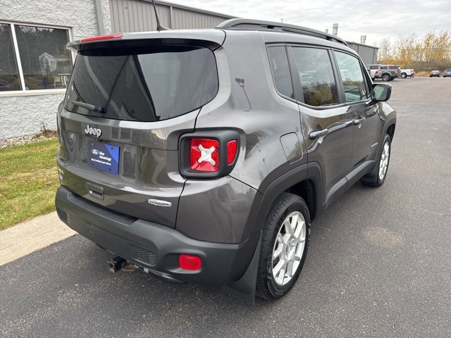 Used 2020 Jeep Renegade Latitude w/ Cold Weather Group image 5