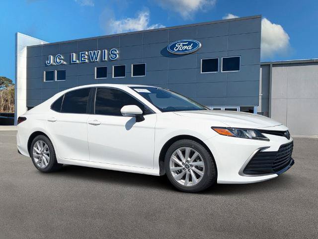 Used 2022 Toyota Camry LE w/ Convenience Package