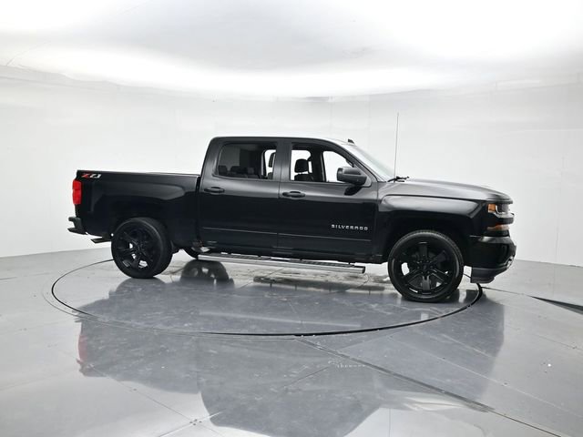 Used 2018 Chevrolet Silverado 1500 LT w/ All Star Edition image 3