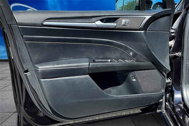 Certified 2019 Ford Fusion Titanium image 22