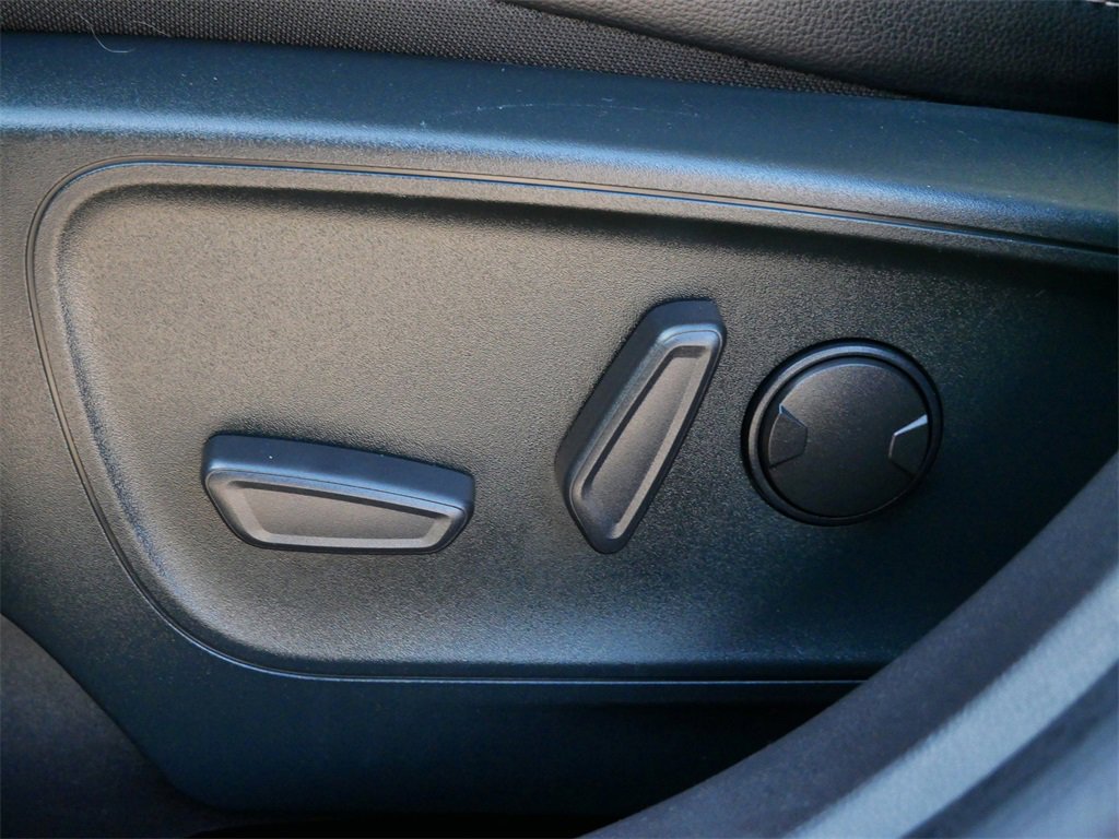 Certified 2022 Ford Escape Titanium image 15