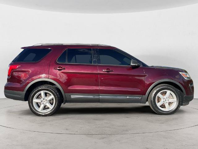 Certified 2019 Ford Explorer XLT w/ Equipment Group 202A FWD image 4