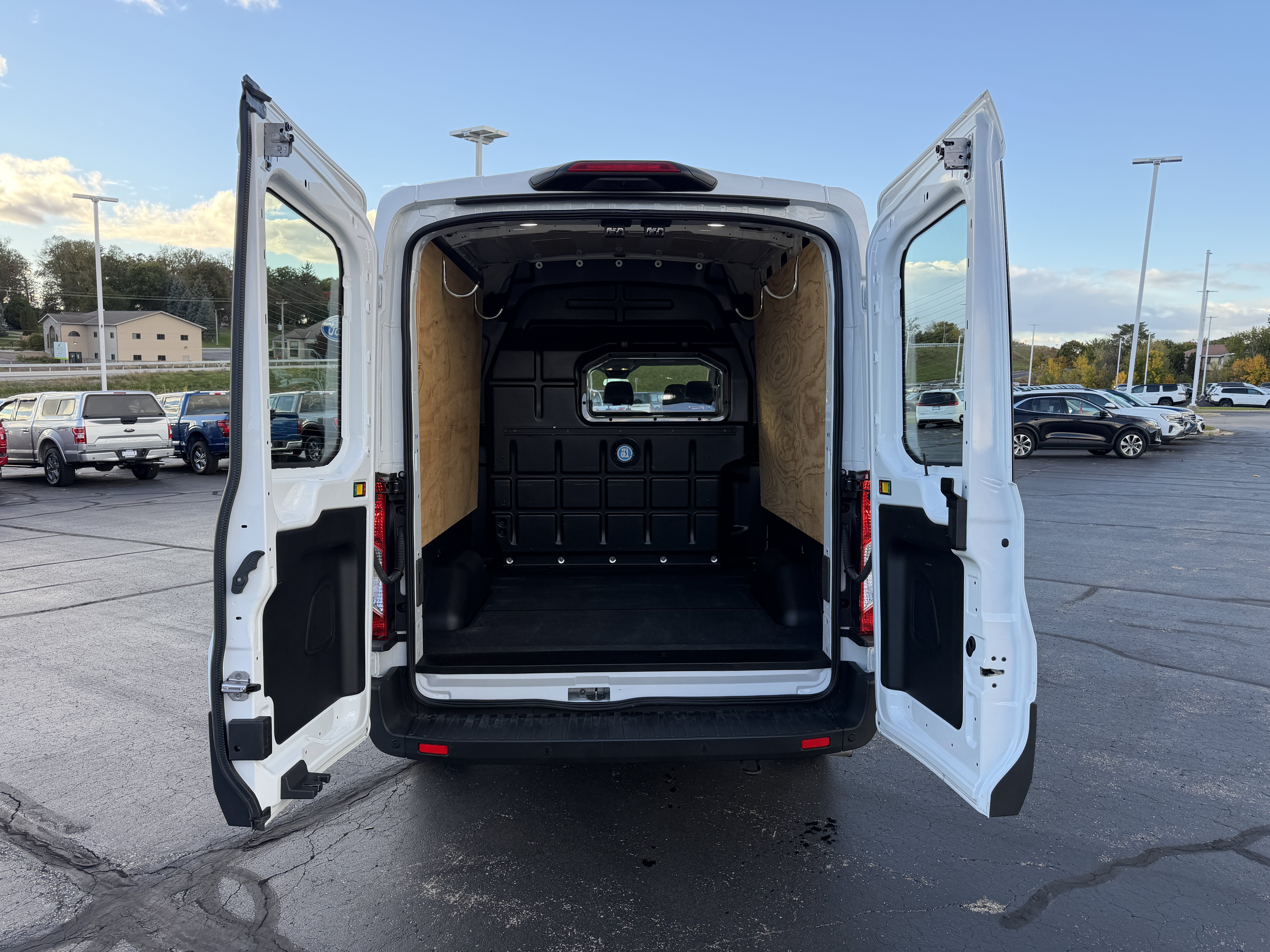 Certified 2021 Ford Transit 250 Medium Roof AWD image 29