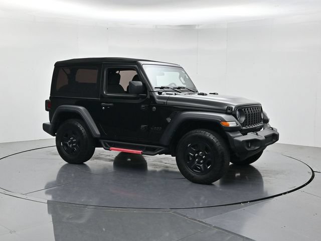 Used 2024 Jeep Wrangler Sport AWD/4WD image 3