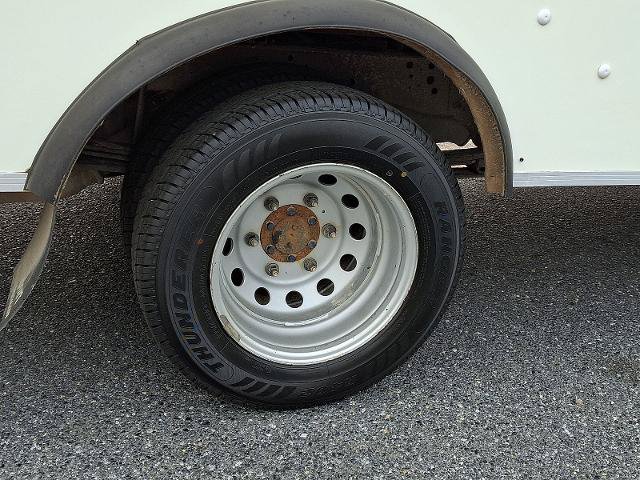 Certified 2022 Ford Transit 350 DRW RWD image 26