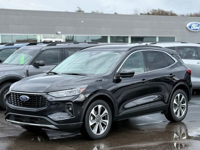 Certified 2024 Ford Escape Platinum image 35