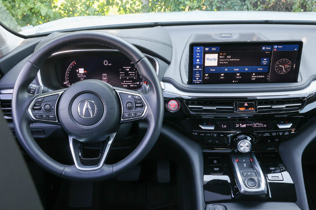 Used 2025 Acura MDX SH-AWD image 8