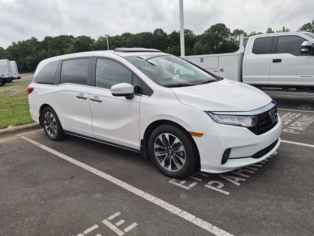 Used 2024 Honda Odyssey EX-L image 2