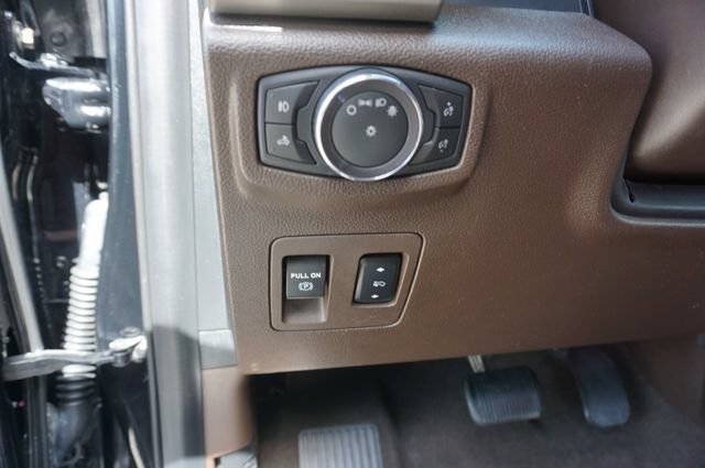 Certified 2018 Ford F150 King Ranch w/ Equipment Group 601A Luxury AWD/4WD image 33