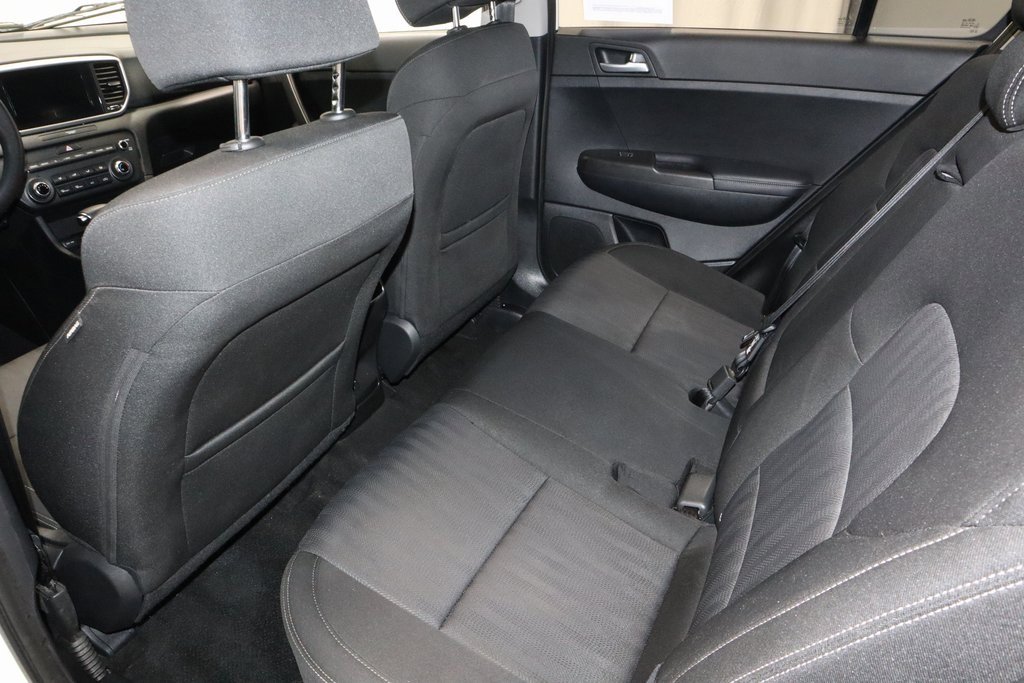 Used 2020 Kia Sportage LX image 20