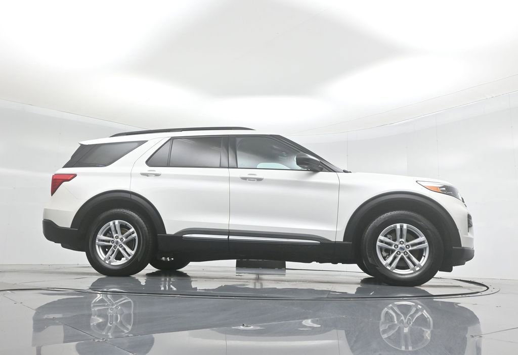 Certified 2023 Ford Explorer XLT image 51