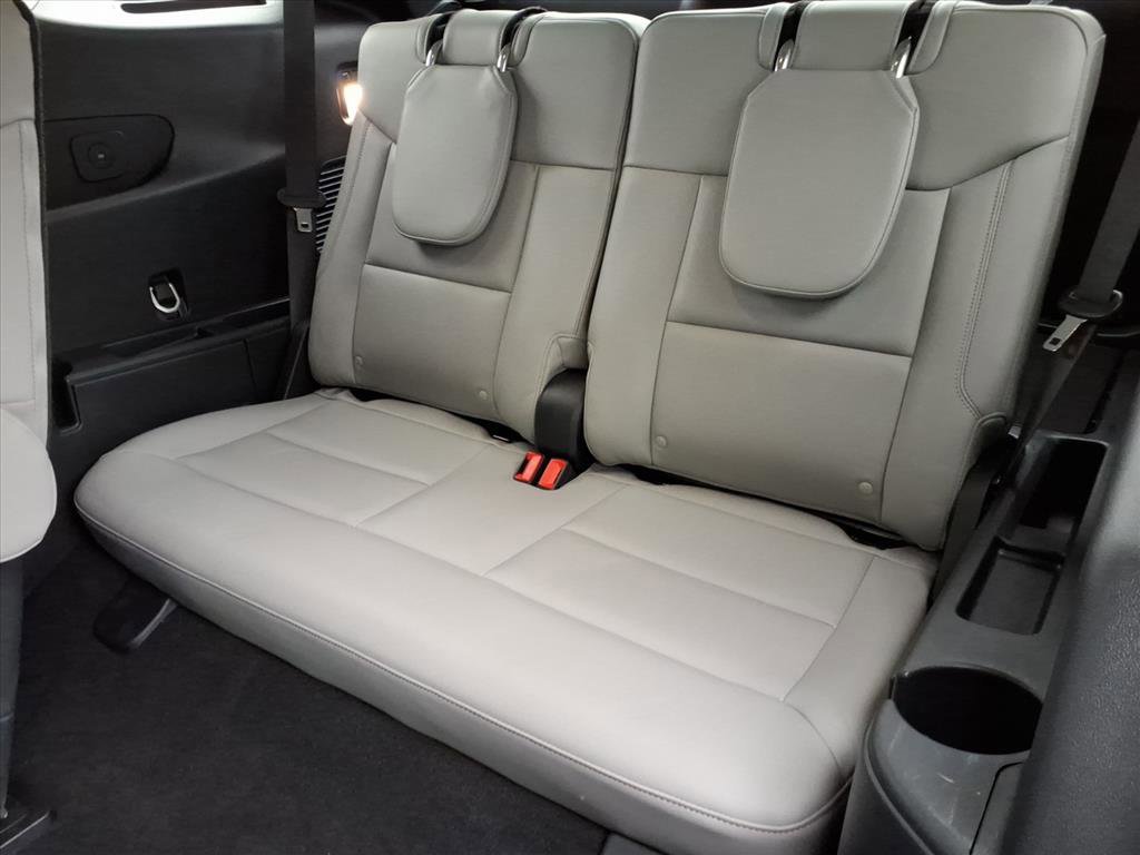 Certified 2025 Ford Explorer Active w/ Active Comfort Package image 11