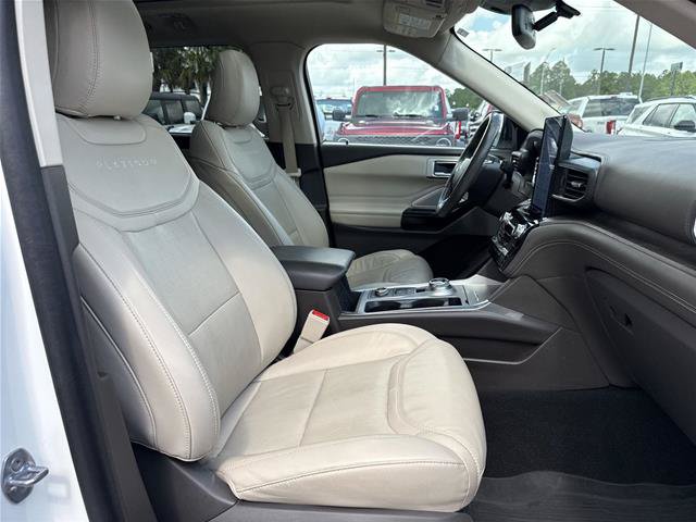 Certified 2023 Ford Explorer Platinum w/ Technology Package AWD/4WD image 21