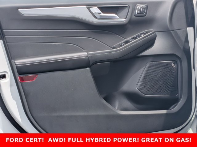 Certified 2023 Ford Escape Platinum w/ Premium Technology Package AWD/4WD image 12