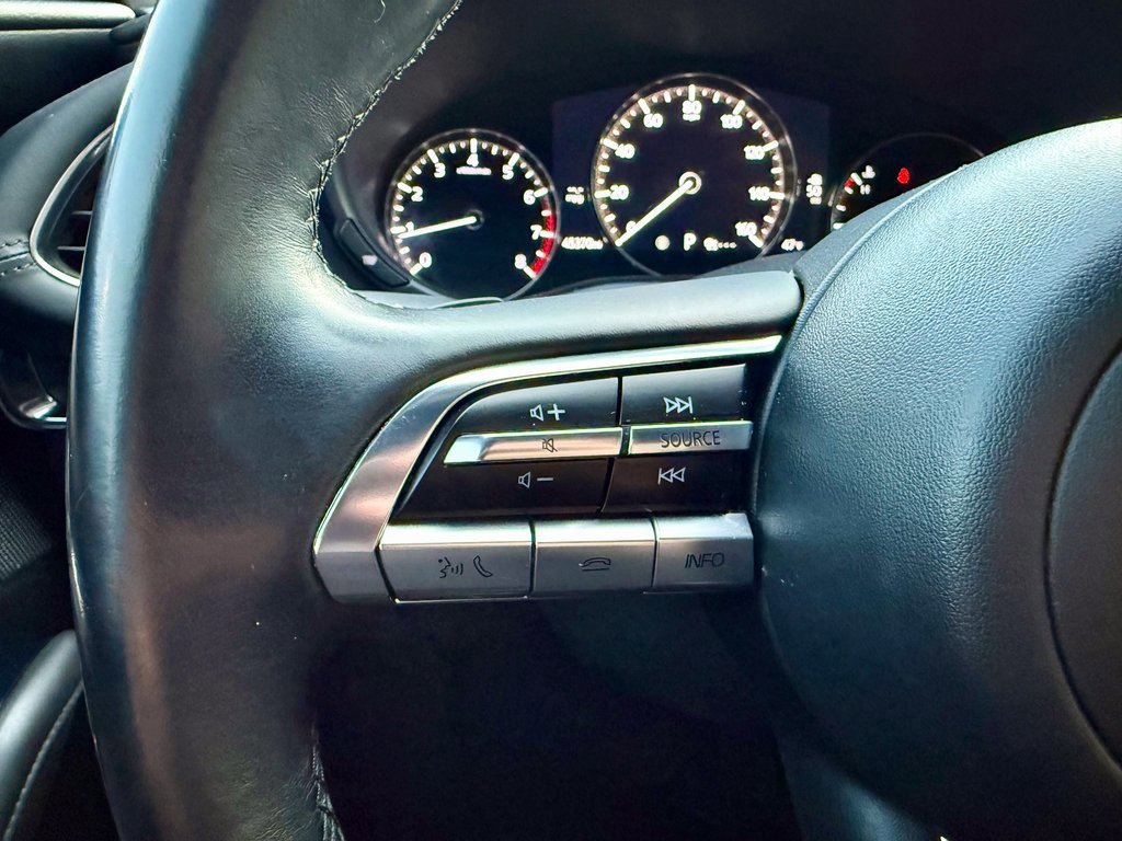 Used 2020 MAZDA MAZDA3 Premium image 54