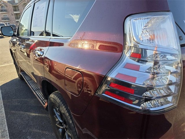 Used 2020 Lexus GX 460 Premium image 5