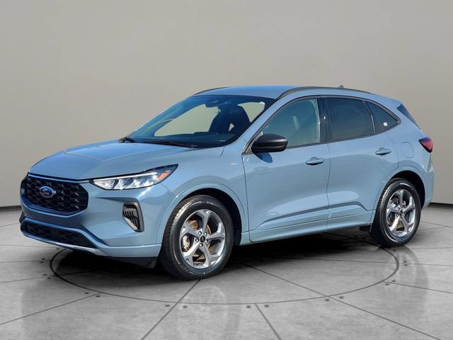 Certified 2023 Ford Escape ST-Line w/ Tech Pack #1 FWD image 3